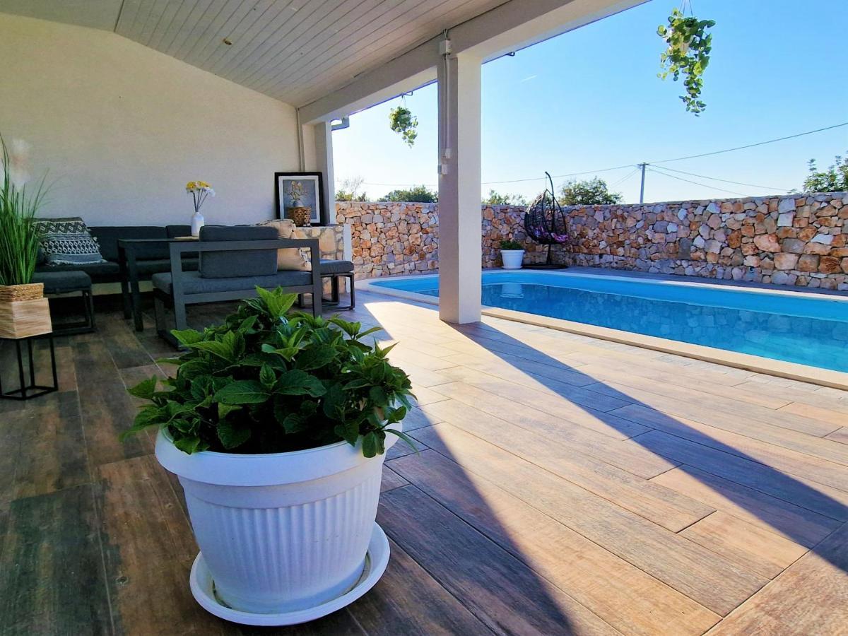 Anas Lagoon Holiday House With Pool At Azure Beach Дрвеник-Малий Екстер'єр фото