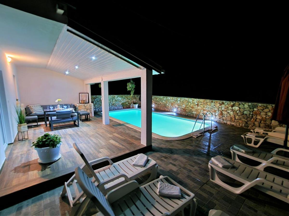 Anas Lagoon Holiday House With Pool At Azure Beach Дрвеник-Малий Екстер'єр фото