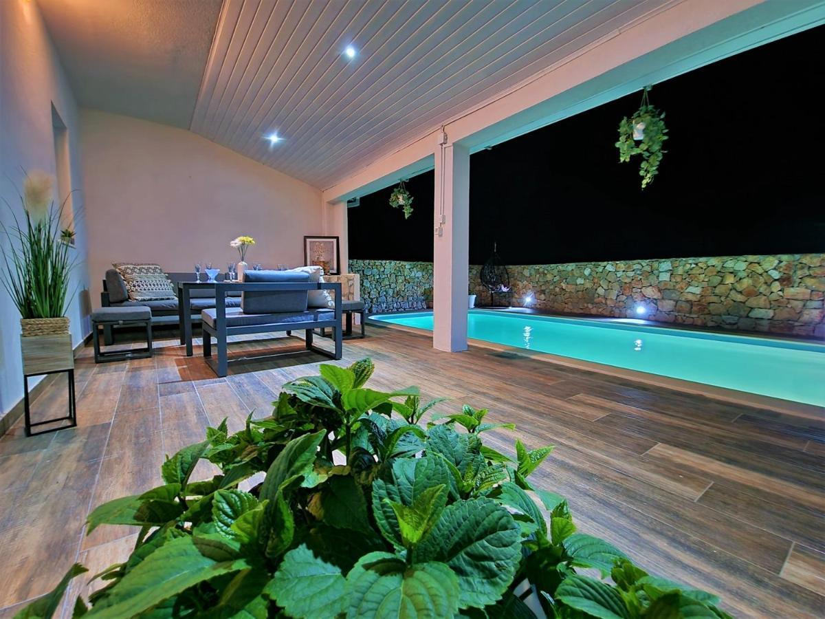 Anas Lagoon Holiday House With Pool At Azure Beach Дрвеник-Малий Екстер'єр фото